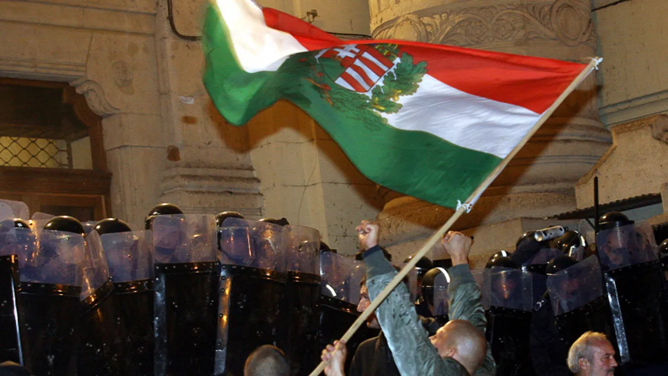 2006, Őszöd: 15 éve került nyilvánosságra Gyurcsány gyalázatos hazugságbeszéde