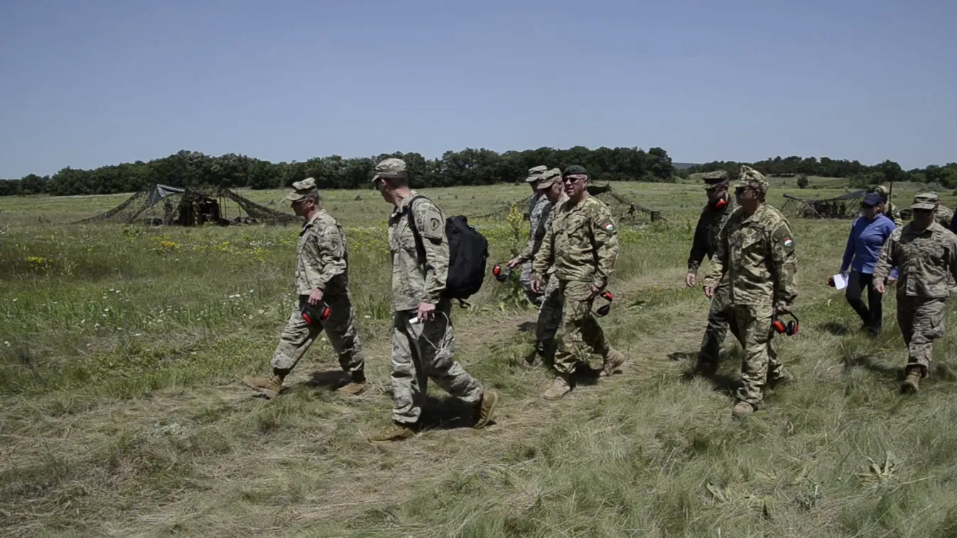 Jövőre 30 százalékkal többet fordít a kormány honvédelemre