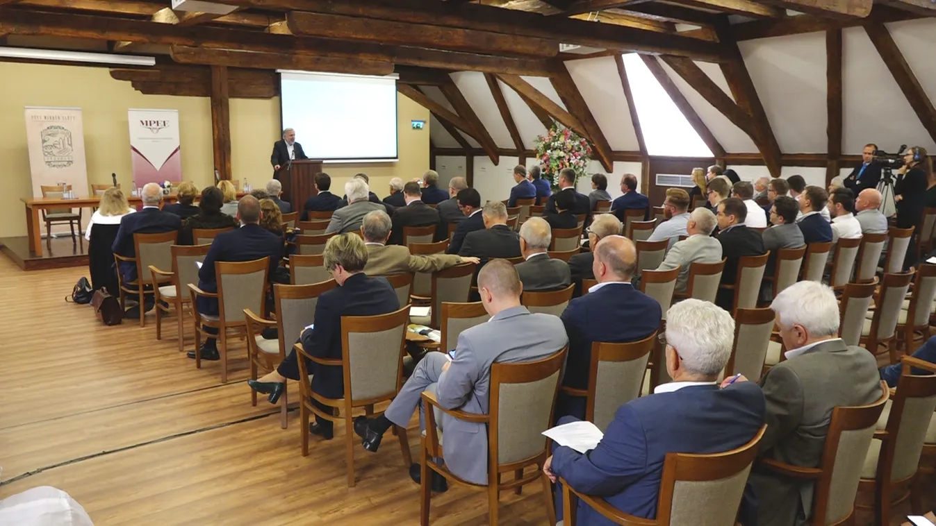 Modellváltás a felsőoktatásban