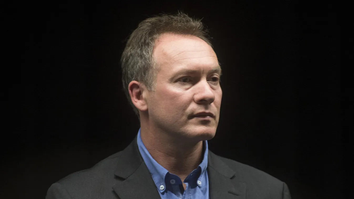 Zebrán gázolt el egy zöld jelzésen átkelő gyereket a zuglói baloldali képviselő