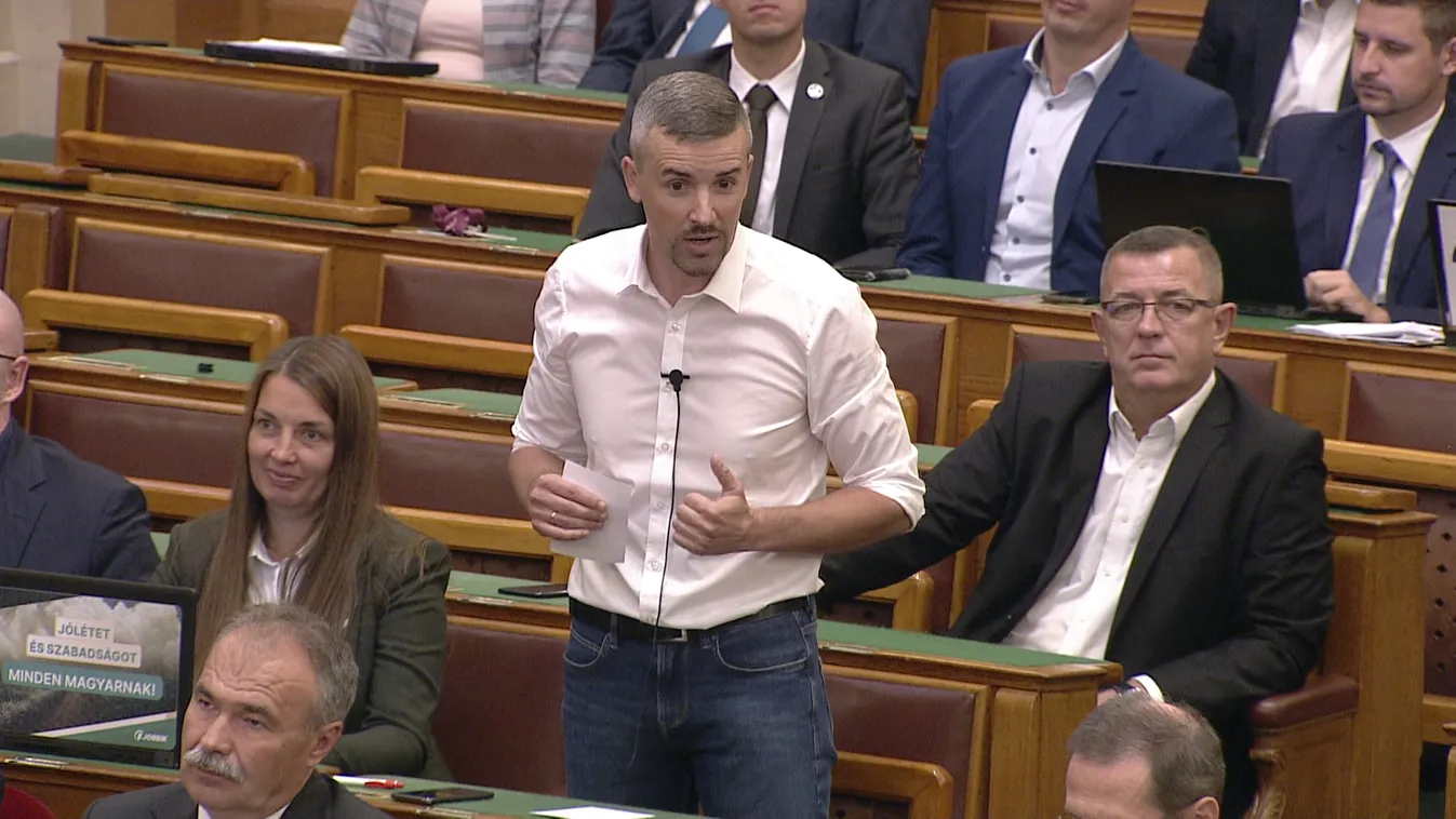 Orbán Viktor: A Jobbik szokása, hogy akit börtönnel fenyeget, azzal összeáll