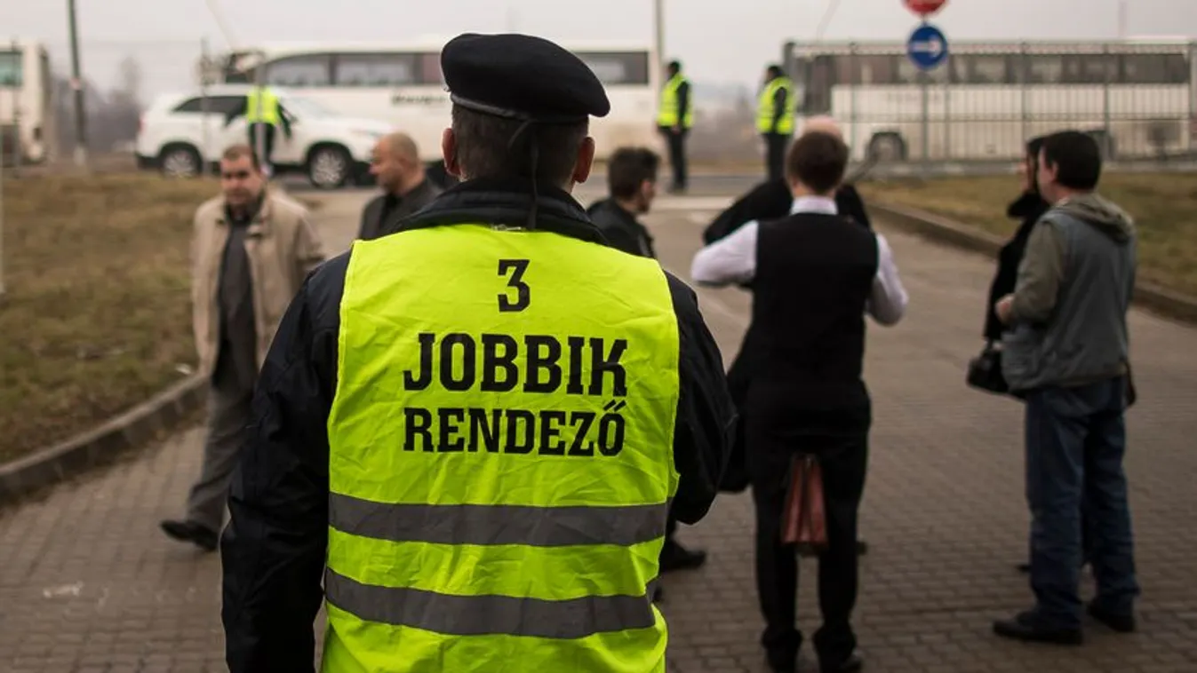 Hazudott Jakab Péter a verőlegényeiről