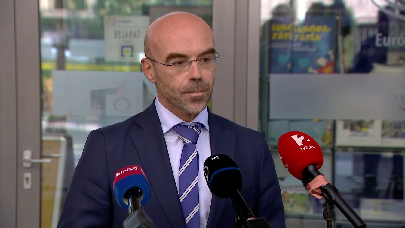 Boszorkányüldözés folyik Magyarország ellen