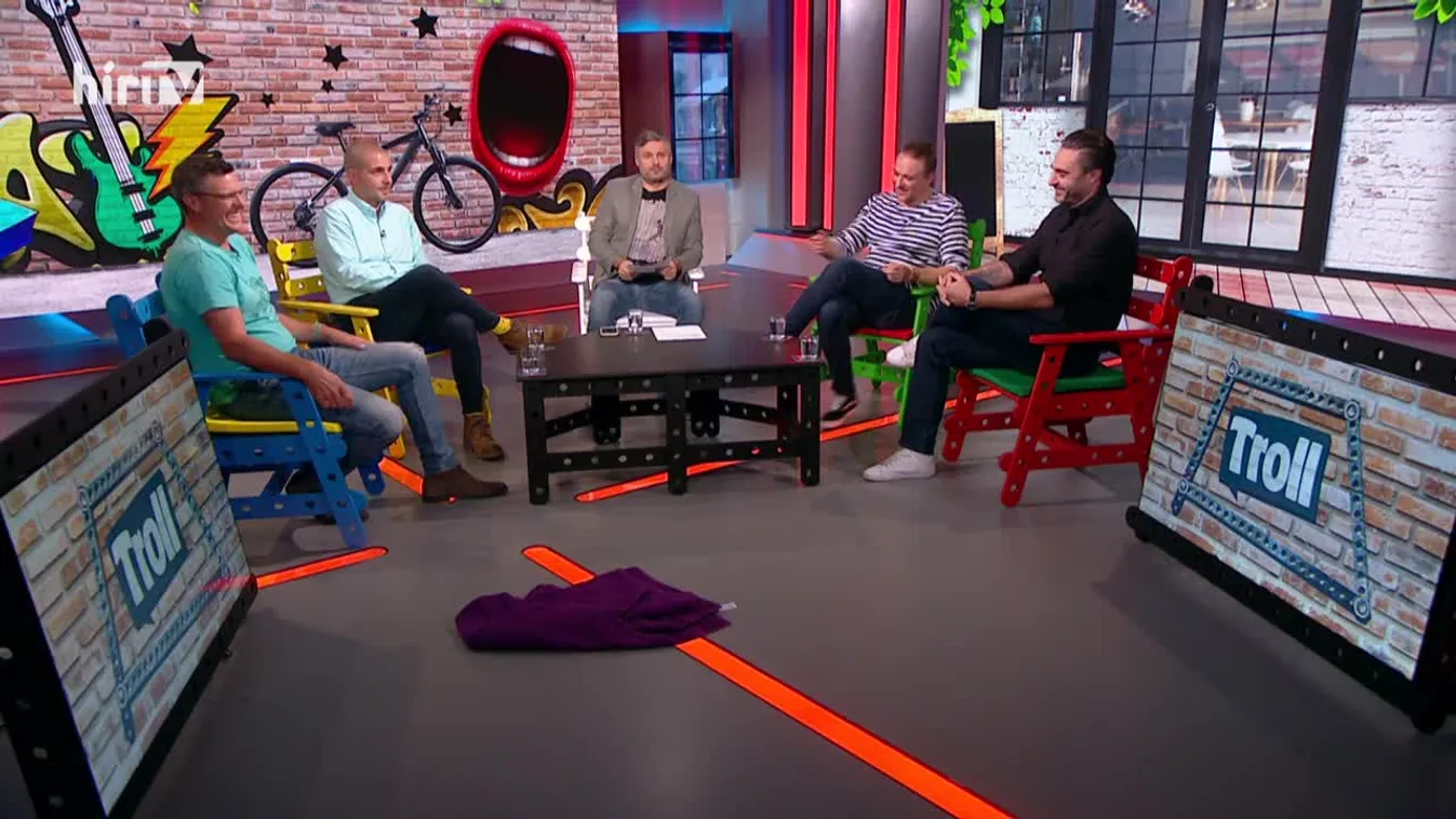 Troll: Ha valaki megbukott a buliban, akkor az a Momentum