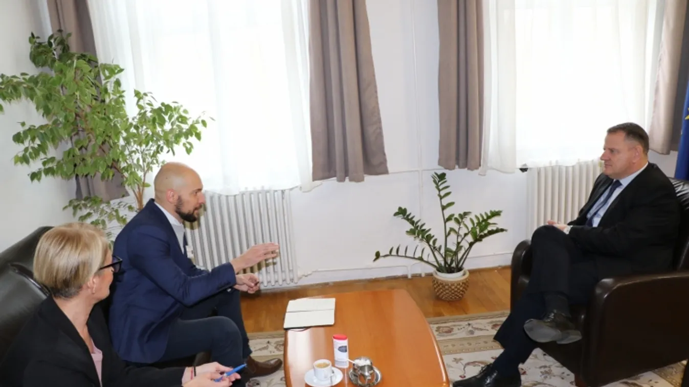 Áldozatvédelmi egyeztetés