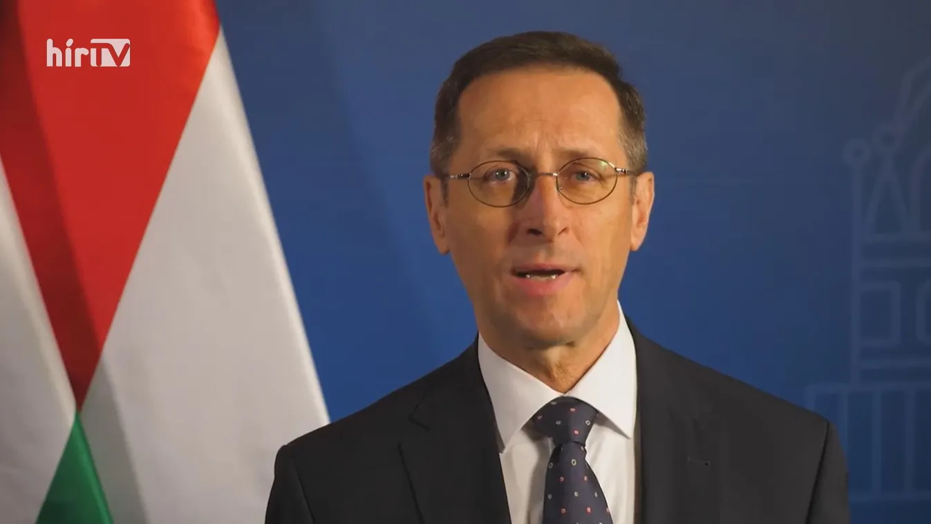 A dolgozó, gyereket nevelő szülők visszakapják a személyi jövedelemadót