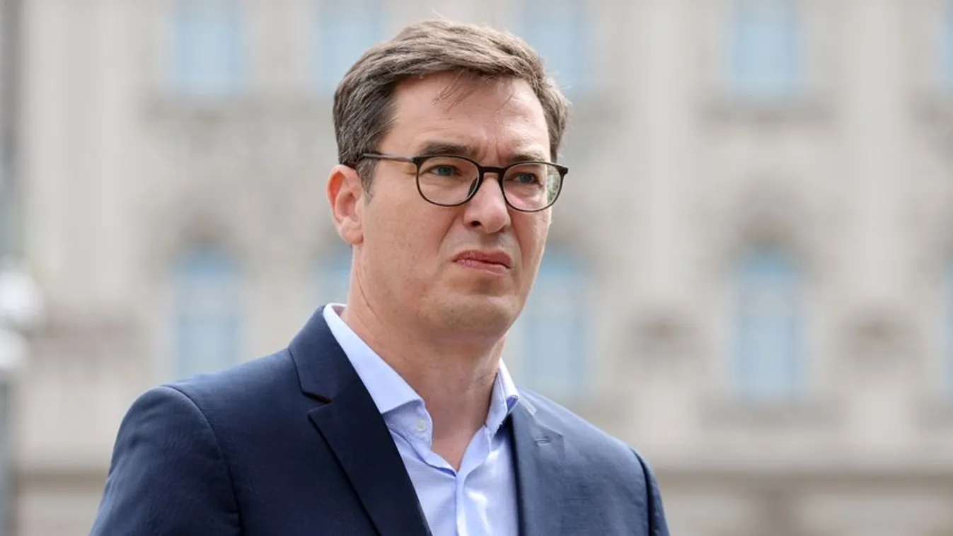 Karácsony érdemi válaszok helyett a hazudozásba menekült