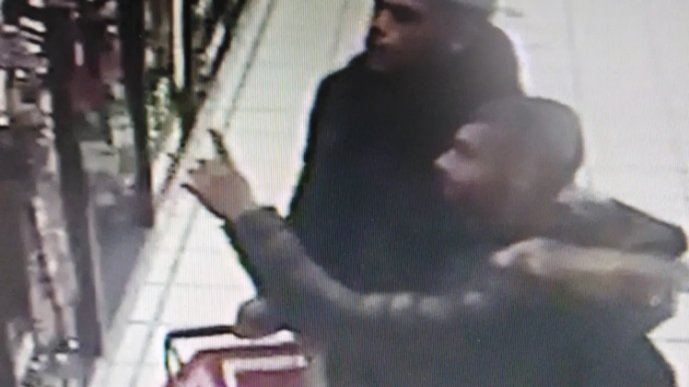 Szeszes italokat loptak