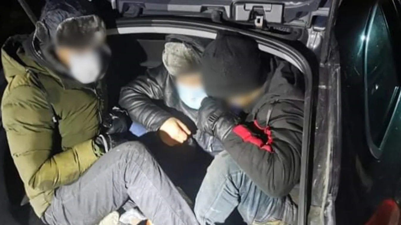 Embercsempészeket fogtak Balotaszállásnál és Soltnál