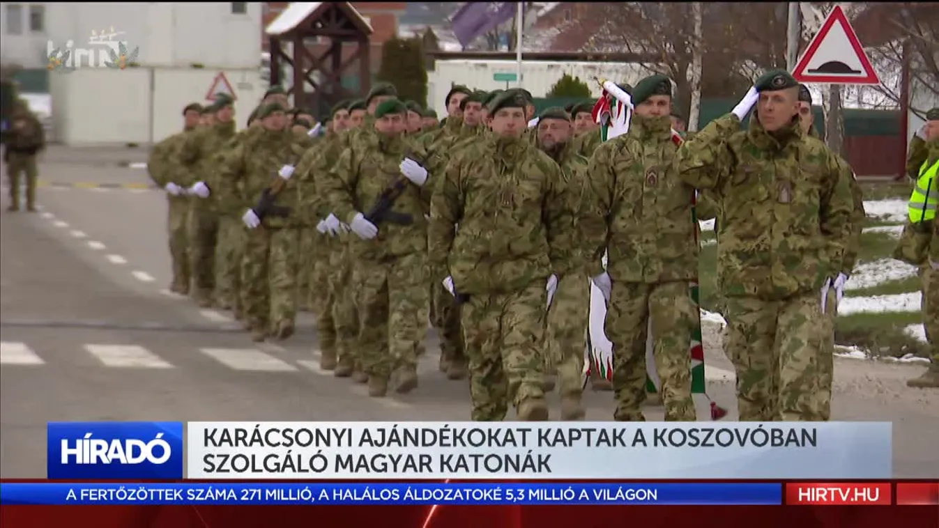 Karácsonyi ajándékokat kaptak a Koszovóban szolgáló magyar katonák