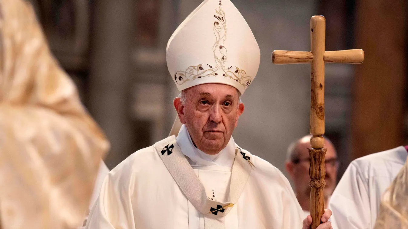 Ferenc pápa a Szent Péter-bazilikában vezeti a karácsonyi vigíliát, több ezer hívőt várnak