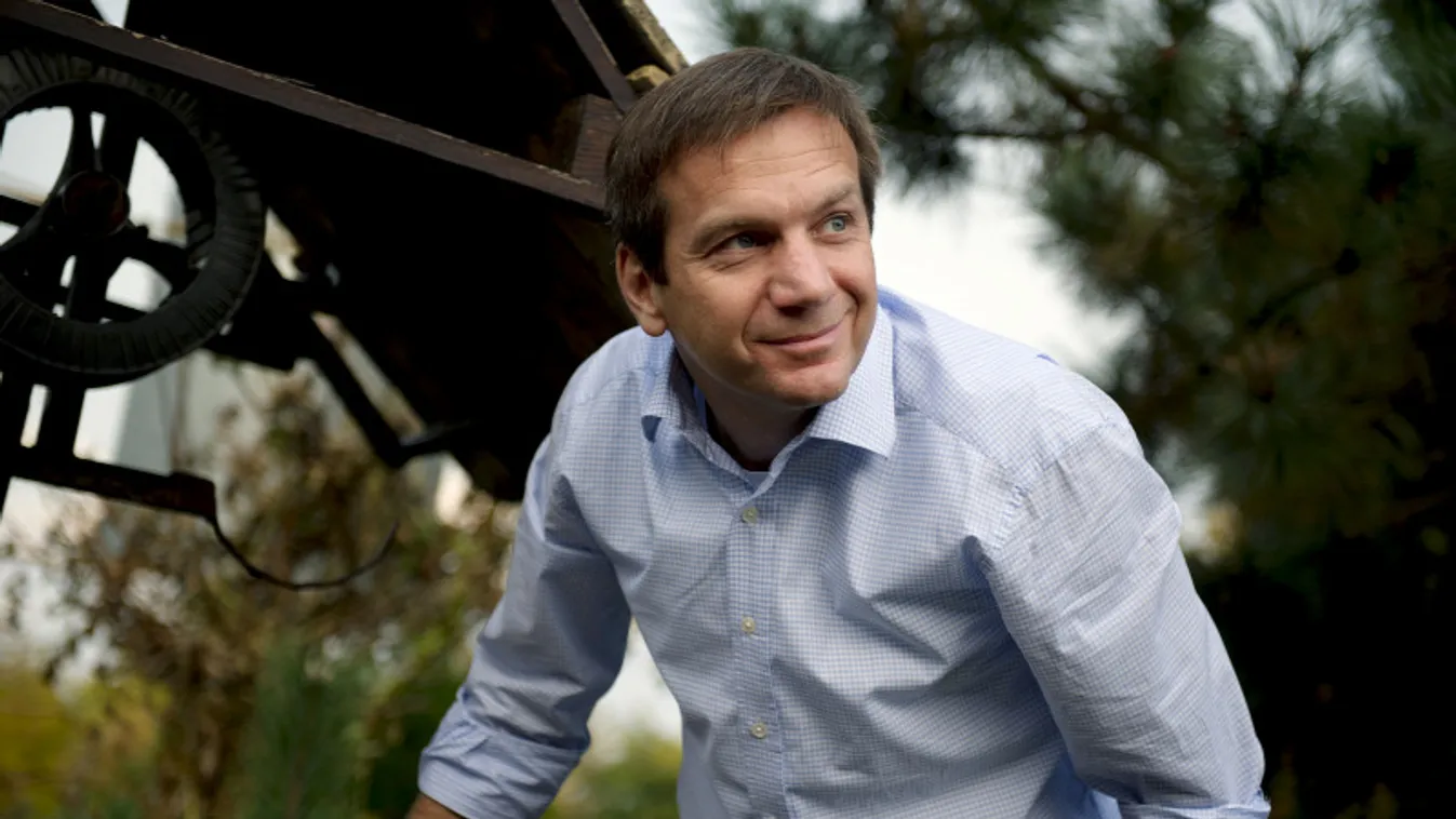 Anonymus: Beszéljünk a nemzetközi baloldalról!