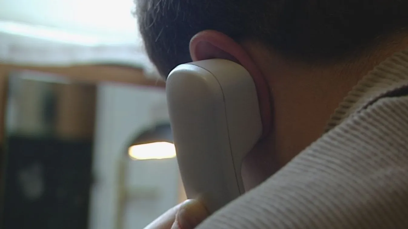 Sok magányos ember hívja a lelkisegélyt az ünnepek alatt