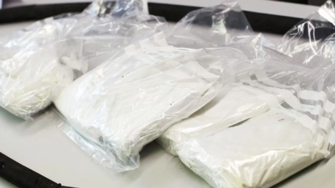 Egy kilogramm drog és fegyver is volt a Pölöskén elfogott német férfinél