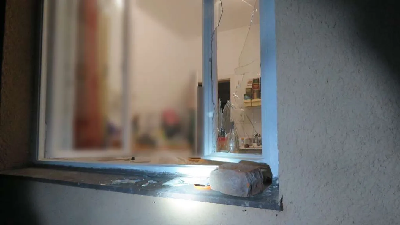 Egy hónapon belül 11 lakóházat tört fel egy siófoki betörő