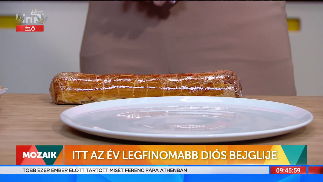 Mozaik: Itt az év legfinomabb diós bejglije