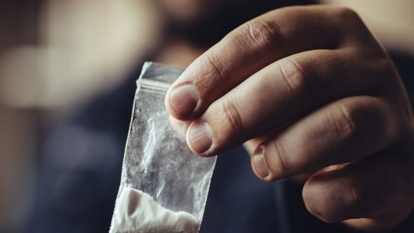 Most is a melltartóból került elő a kábítószergyanús anyag