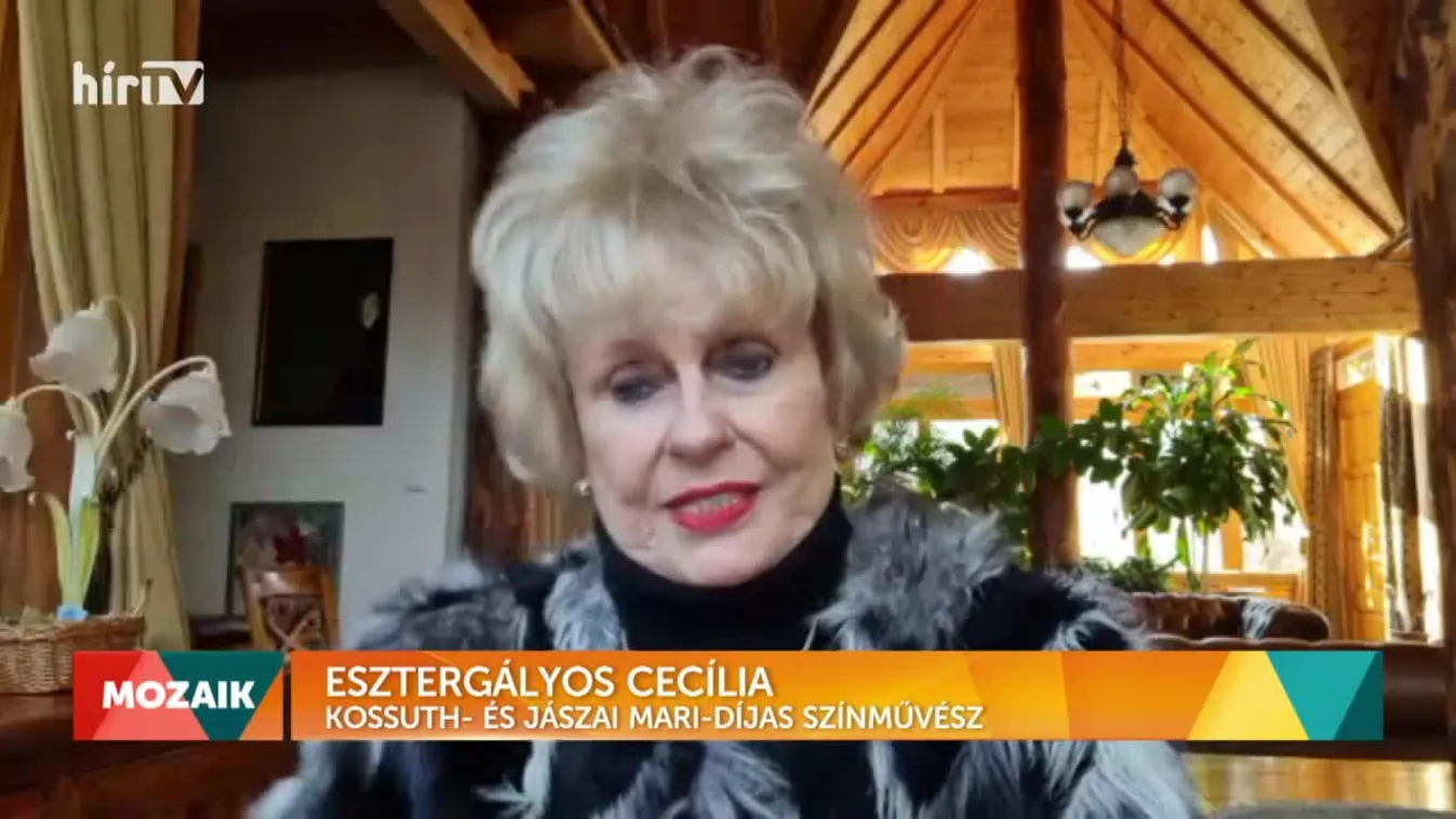 Mozaik - Így ünnepli a karácsonyt Esztergályos Cecília (2021-12-25)