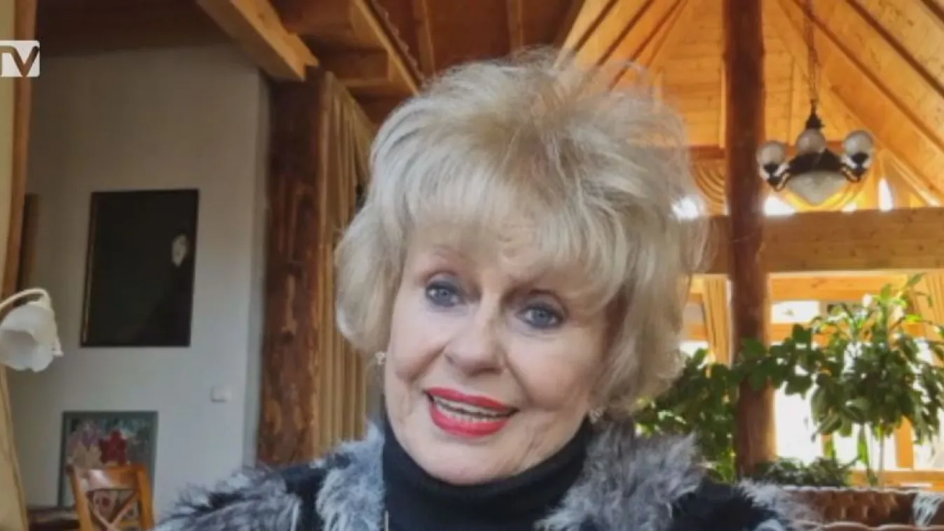 Mozaik - Így ünnepli a karácsonyt Esztergályos Cecília