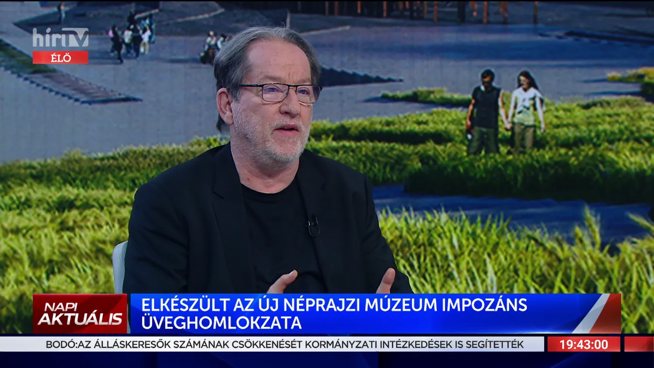 Elkészült az új Néprajzi Múzeum impozáns üveghomlokzata