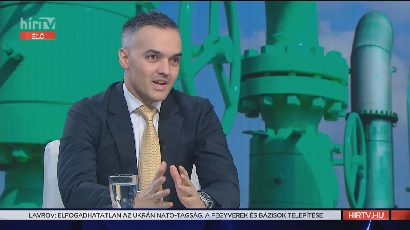 Ratatics Péter: Több mint 400 töltőállomást vásárolt Lengyelországban a Mol