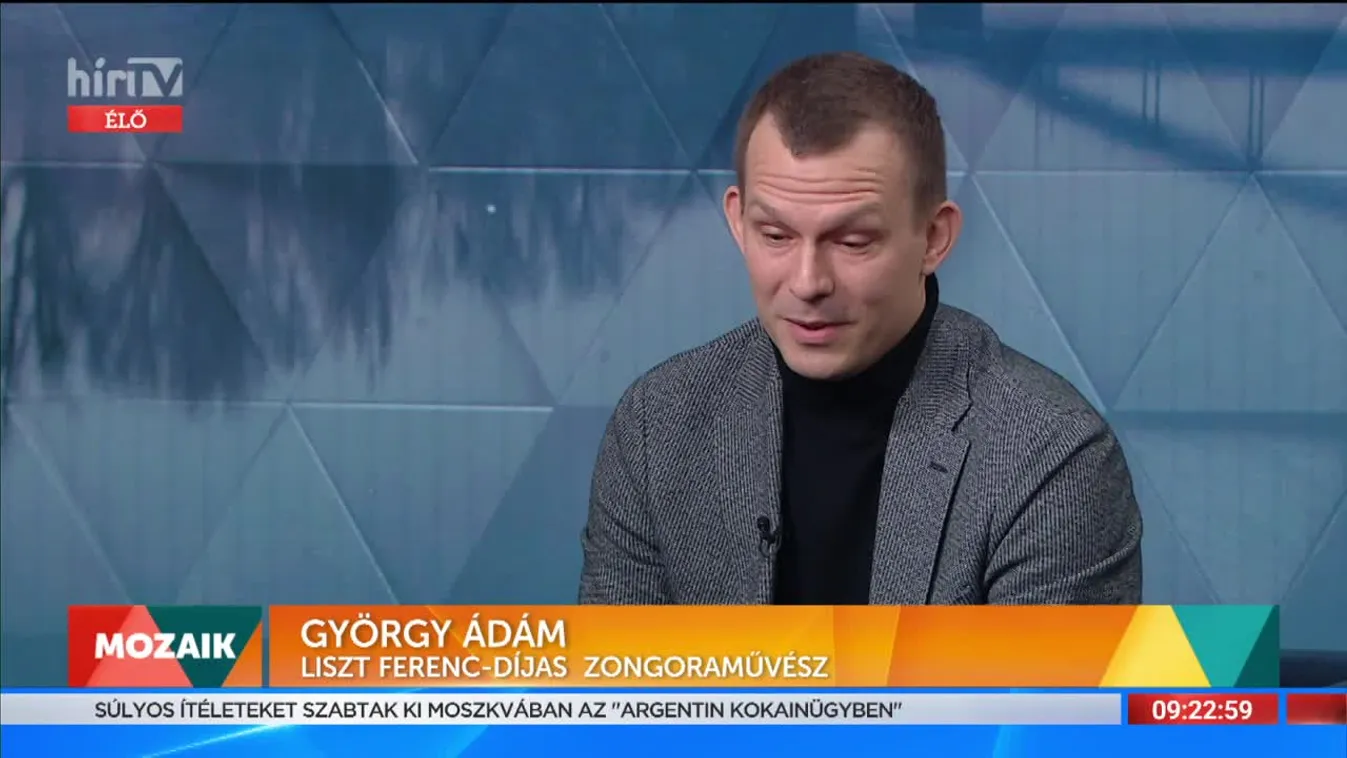 Mozaik: Február 2-án a Zeneakadémián ad szólóestet György Ádám