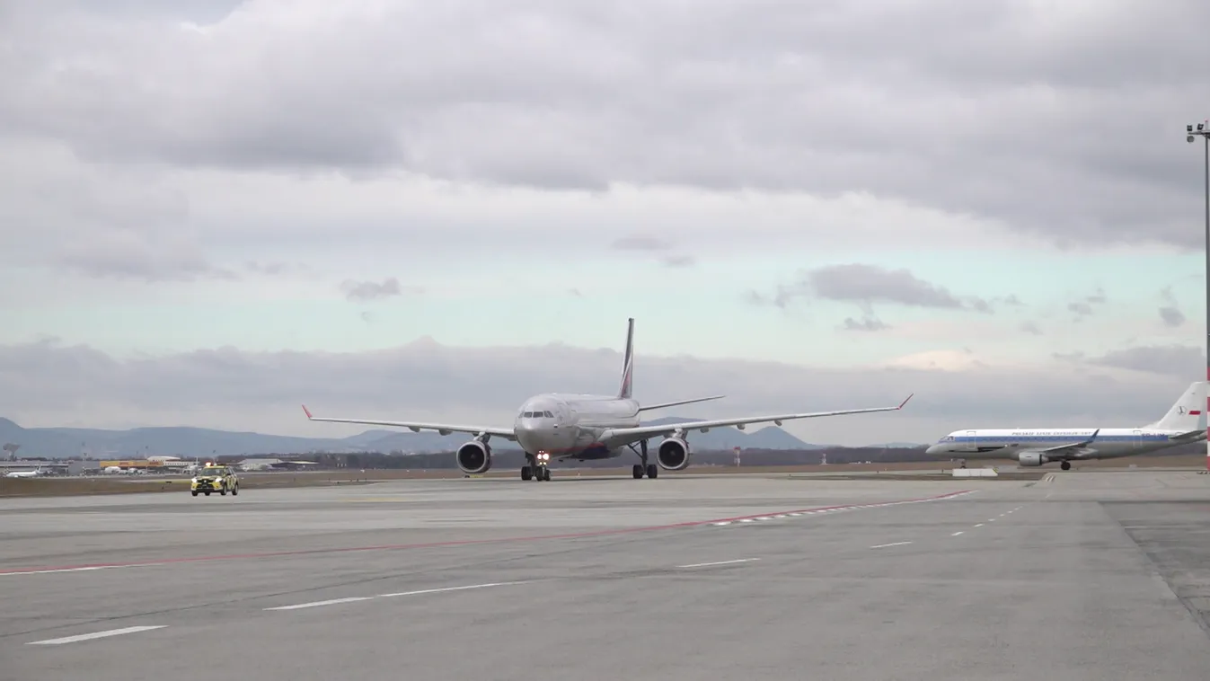 80 adag Szputnyik Light vakcina érkezett bevizsgálásra Magyarországra