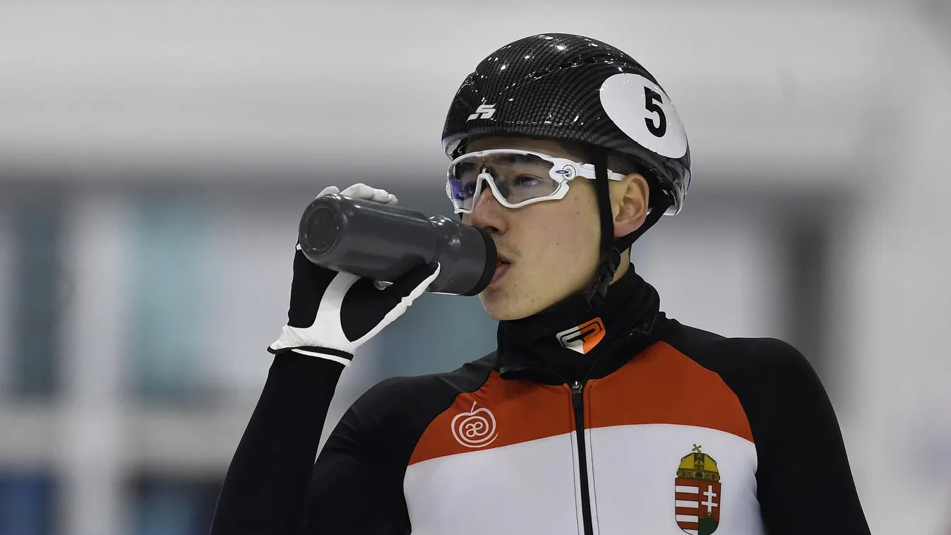 Pozitív lett Liu Shaoang koronavírustesztje