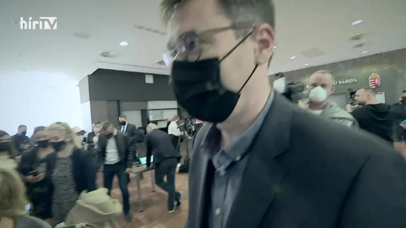 Célpont: Hetek óta tagadja a főpolgármester, hogy szó lett volna a Városháza értékesítéséről