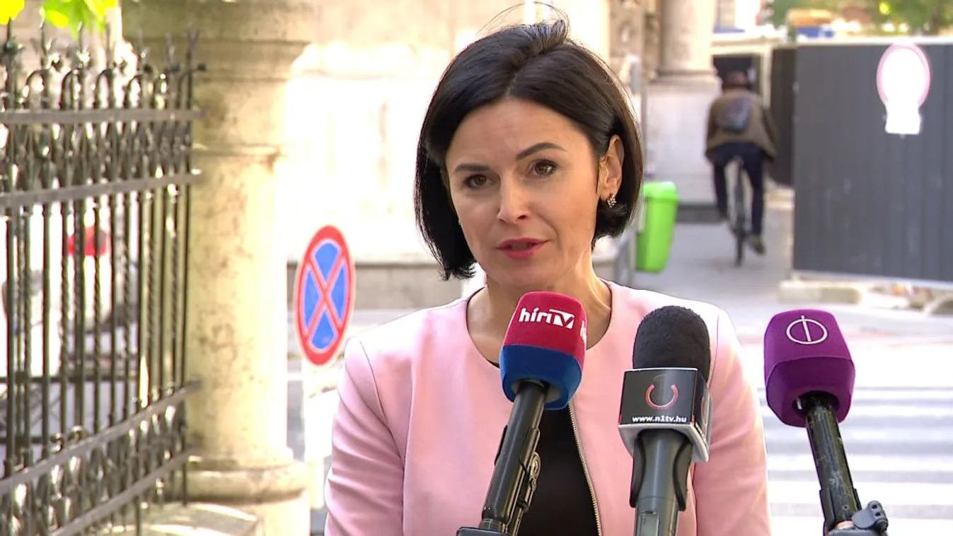 Kunhalmi Ágnes elkapta a koronavírust