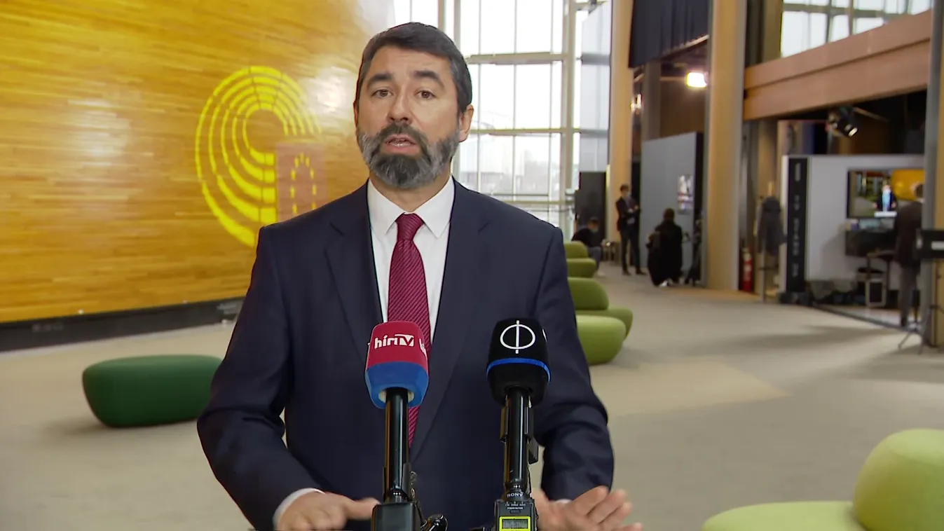 A magyar kormány nem enged a balliberális nyomásgyakorlásnak