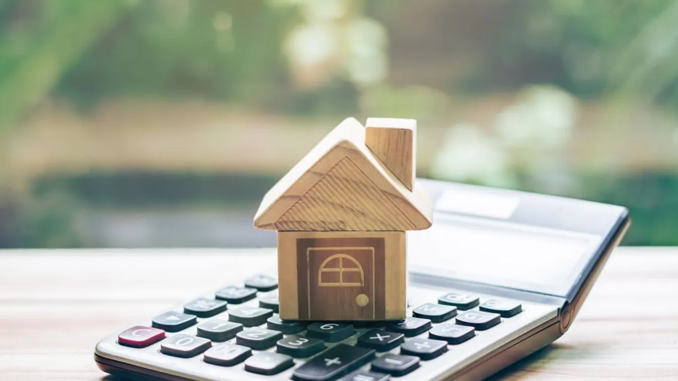 A kormány kiterjesztette a kamatstopot