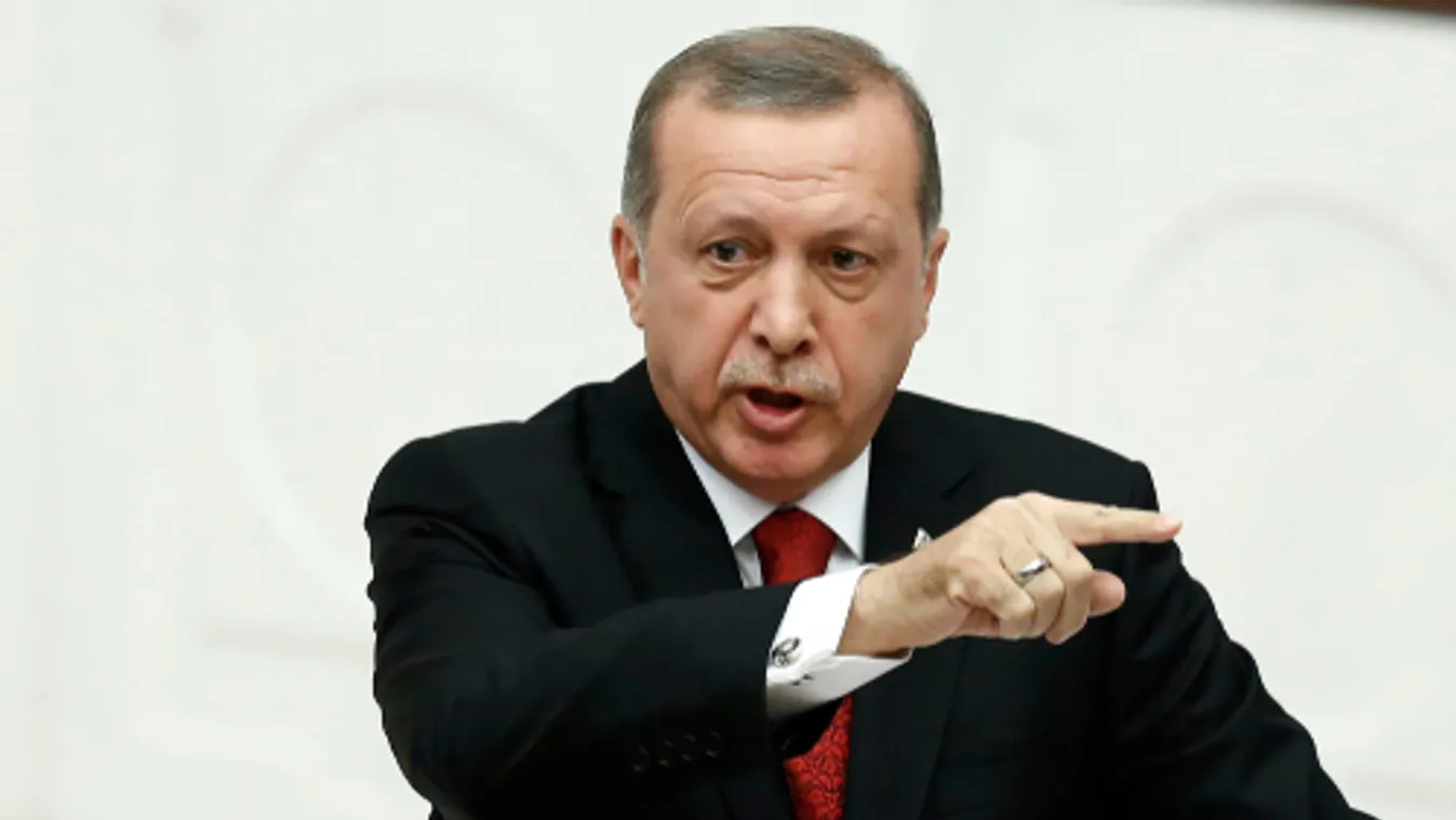 Erdogan: az amerikai elnök és más nyugati vezetők nem segítettek az ukrán válság megoldásában