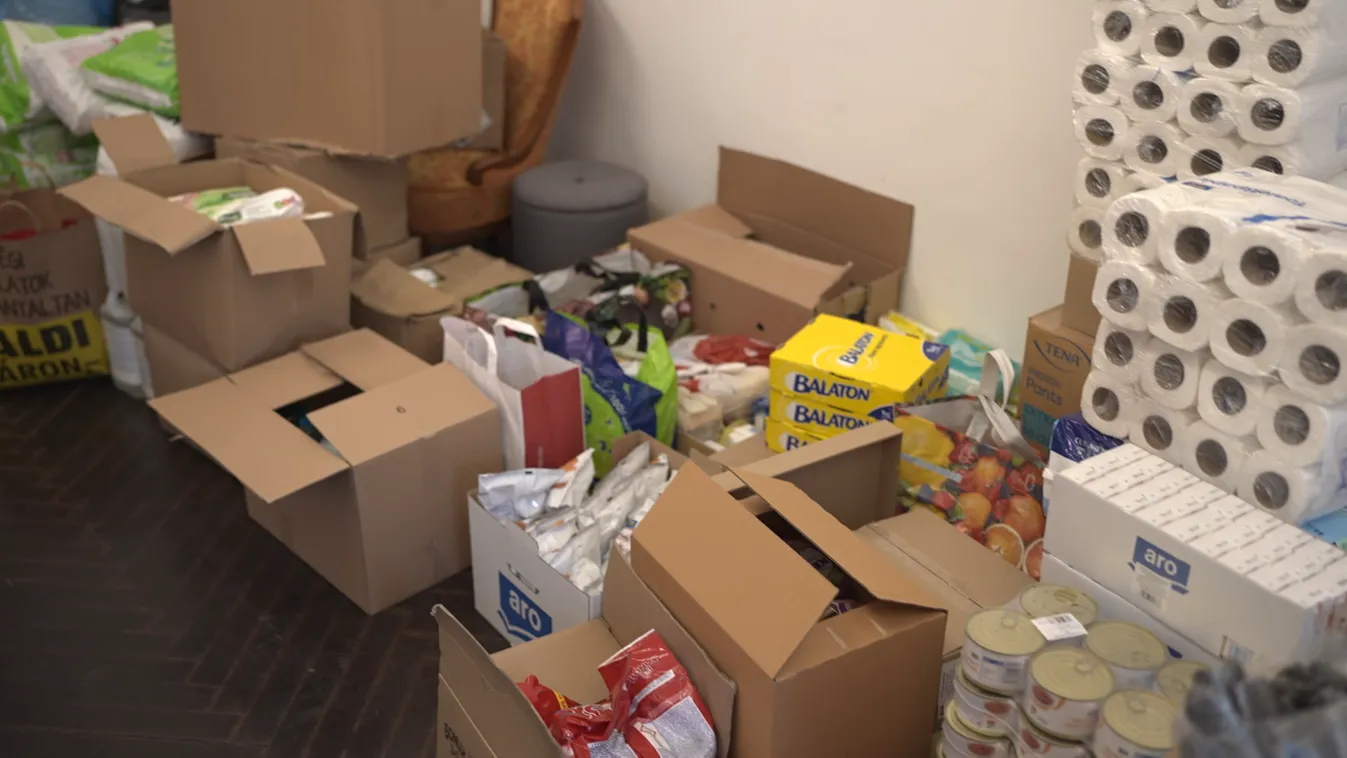 Több doboz adomány érkezett Miskolcra