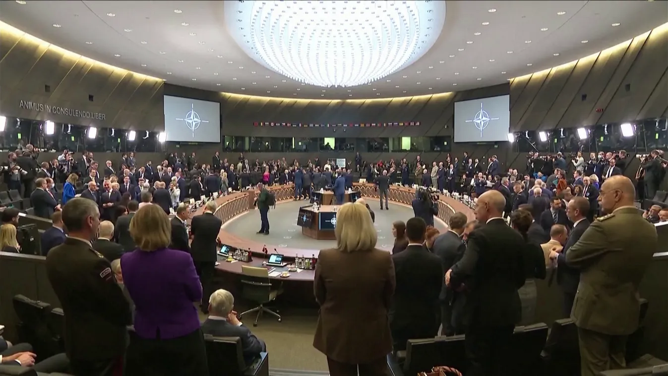 Véget ért a NATO-csúcs első napja, elkezdődött az EU-csúcs