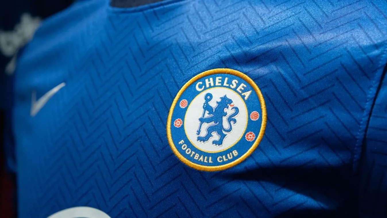 Roman Abramovics eladja a Chelsea-t