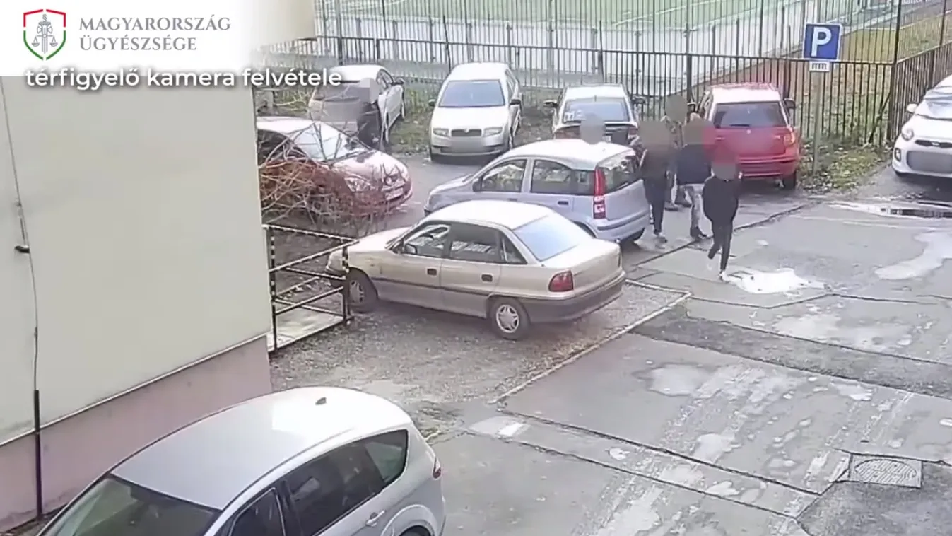 12 éves fiúk raboltak - videó