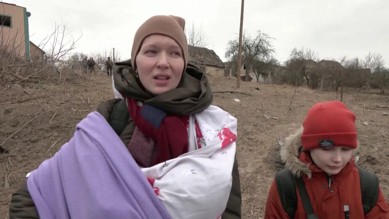 Menekülnek az ukránok a körbezárt városokból