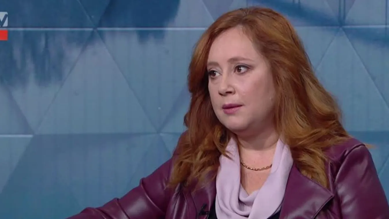 Mozaik - Segítség - Babakocsikat vitt a határra Regős Judit