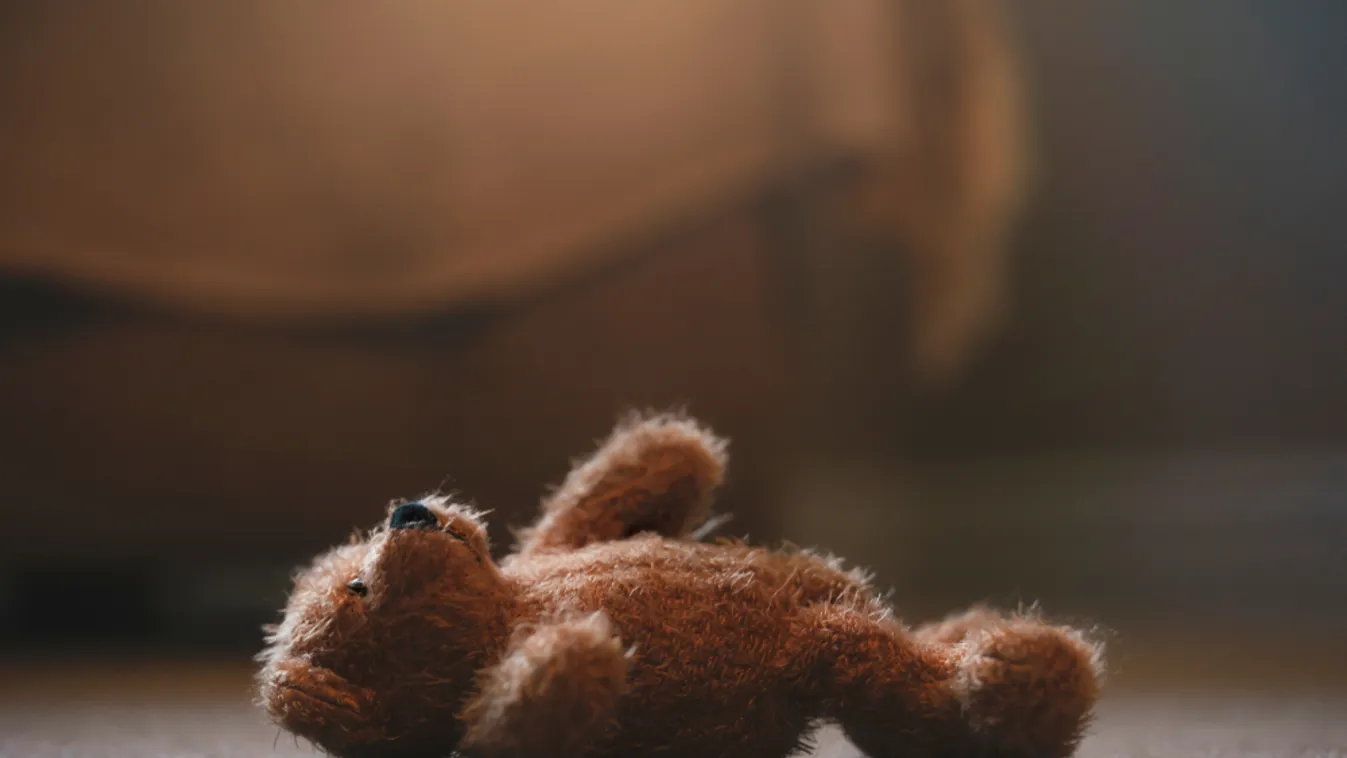 Megerőszakoltak egy 3 éves kislányt Székesfehérváron