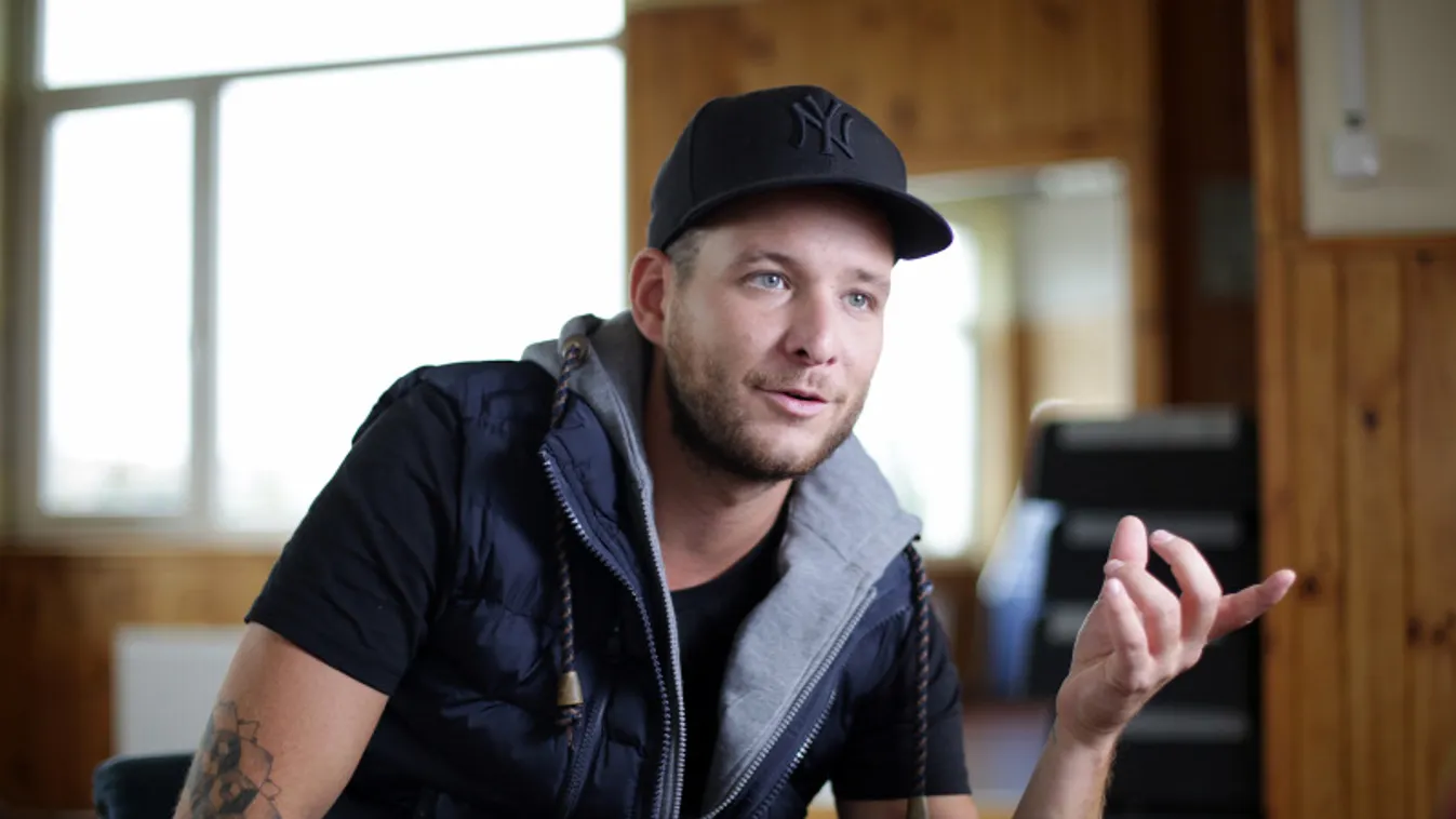 Elszállt az autójával Istenes Bence, ki kellett menteni