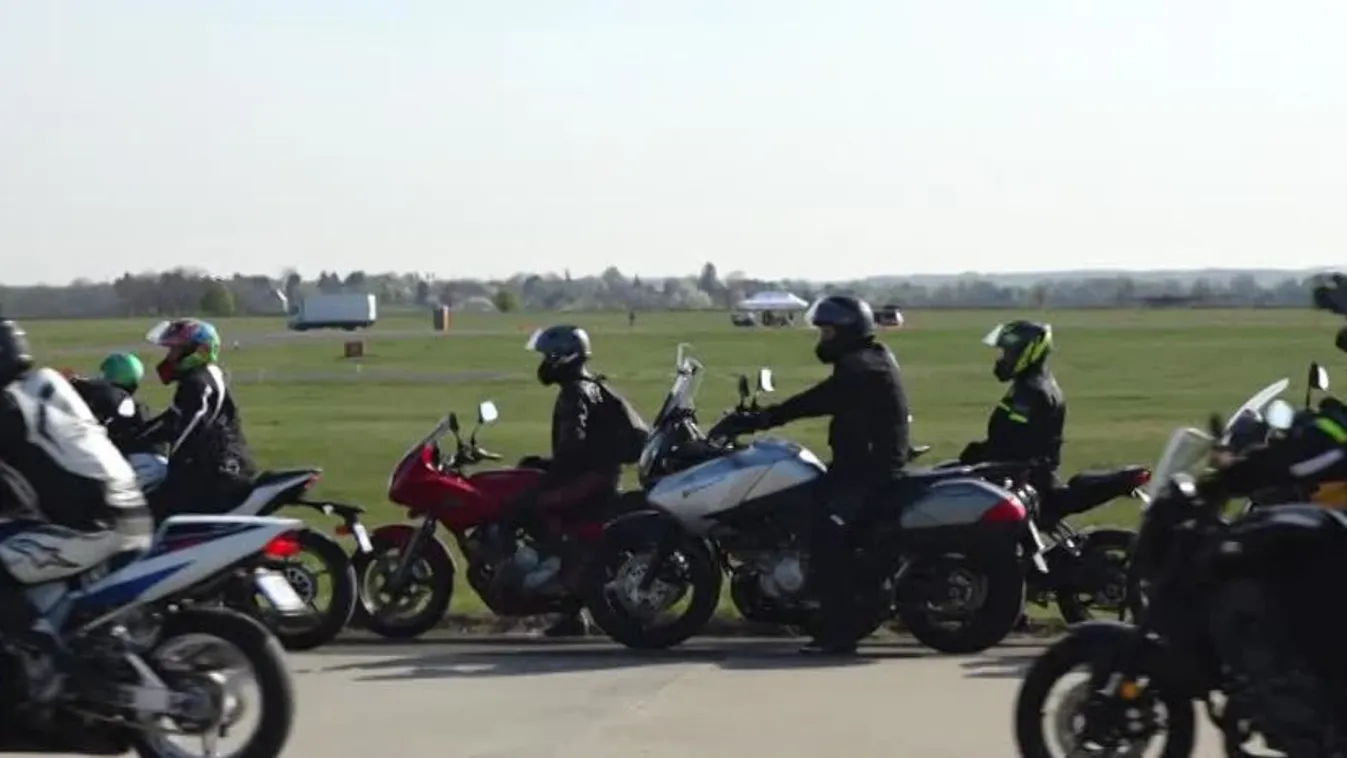 Kezdődik a motoros szezon