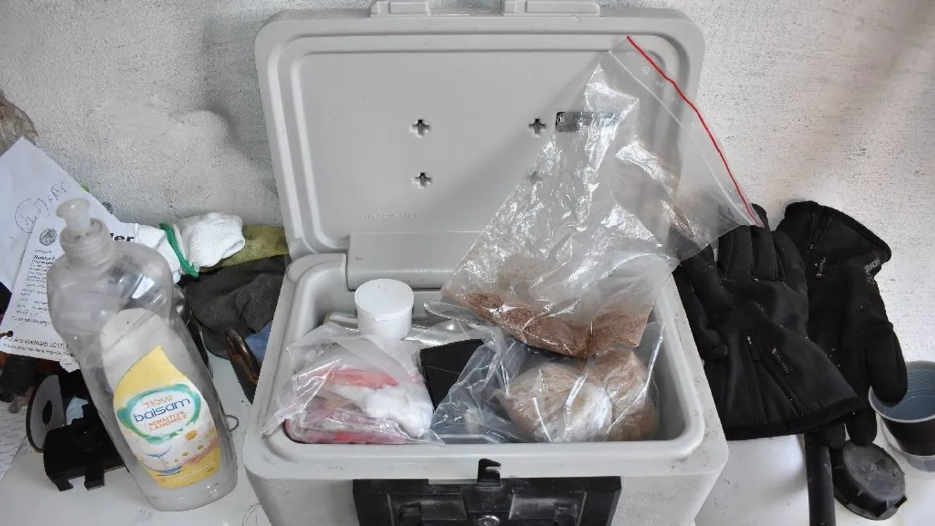 Kábítószer-kereskedőt fogtak Győrben