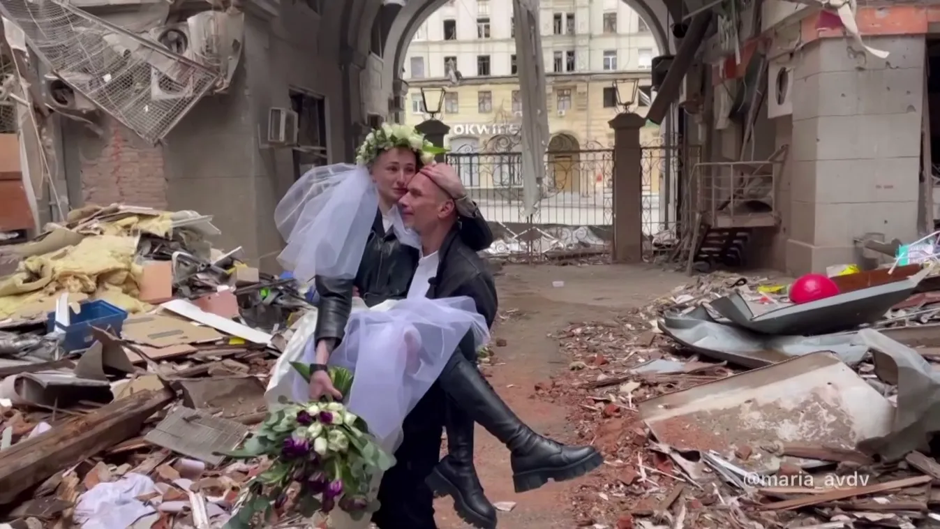 Radar - Esküvő és temetések a háború árnyékában