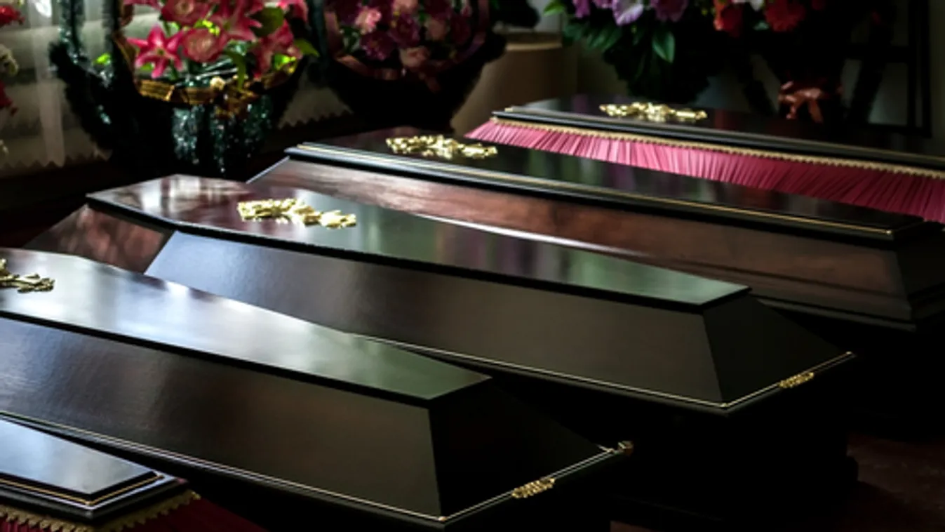 Őrült betörő randalírozott a temetkezési szalonban, holttestek után kutatott