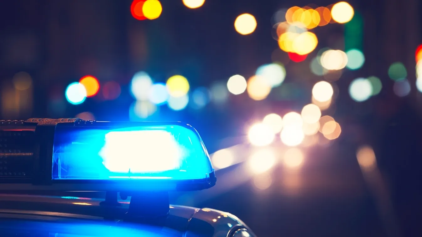 Sokkoló videó: Így rohant bele az autóba a suzukis