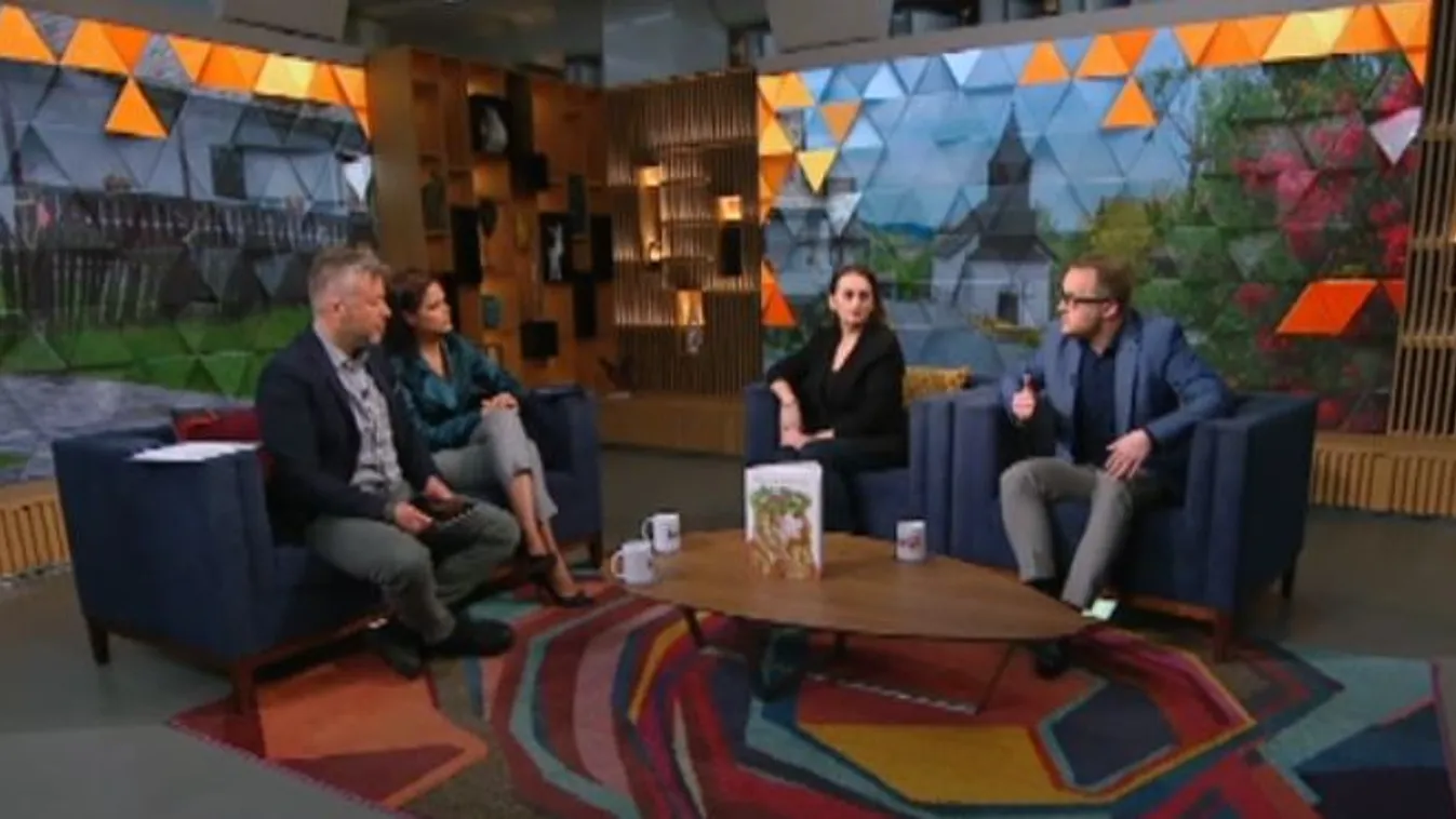 Mozaik: 1500 ukrán menekült család gyermeke kaphat anyanyelvű mesekönyvet