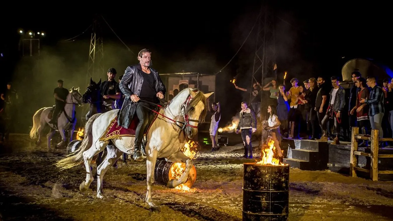 Kezdődik a mórahalmi Patkó Lovas és Szabadtéri Színház évada
