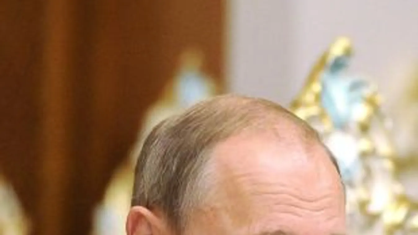 Putyin: Moszkva válaszolni fog a NATO-infrastruktúra finnországi és svédországi kiterjesztésére