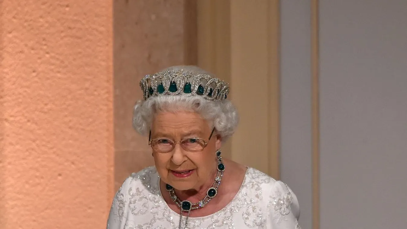 II. Erzsébet királynő a brit királyi család legnépszerűbb tagja